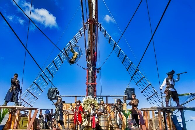 Jolly Roger Pirate Show and Dinner Cruise With Open Bar - Dining Options