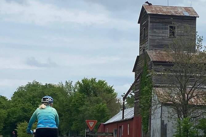KATY Self-Guided Tours 6-Days From Clinton to St. Charles. #1 Tour on the KATY - Shuttle Services and Logistics