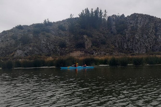 Kayak Titicaca and Homestay Uros - Kayaking on Lake Titicaca