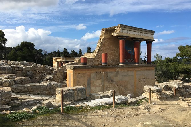 Knossos Palace Guided Walking Tour - Meeting and Pickup Information