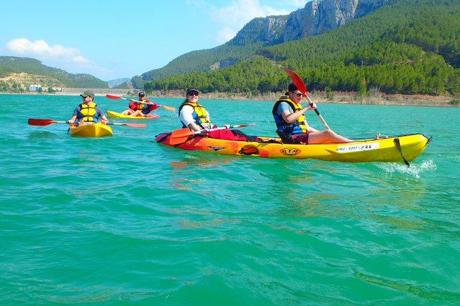 Lake Arenos Reservoir Kayaking Excursion  - Valencia - Meeting and Pickup