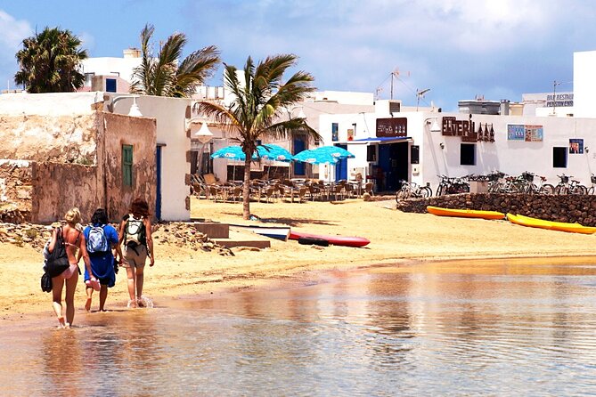Lanzarote Tour: Lagomar Museum, Guatiza Cactus Garden & La Graciosa Island - Guatiza Cactus Garden