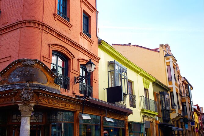 León Scavenger Hunt and Sights Self-Guided Tour - Additional Information