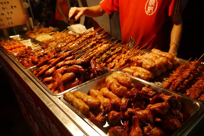 Local Favorites: Taiwan Night Market Food Tour in 2 Hours - Vibrant Atmosphere