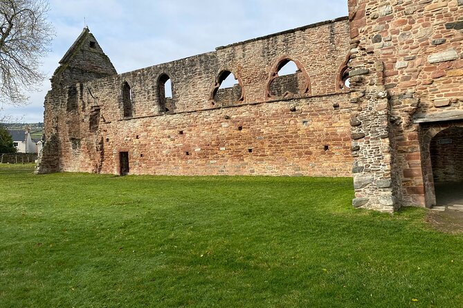 Loch Ness, Inverness and Outlander Sites From Invergordon Port - Meeting and Pickup