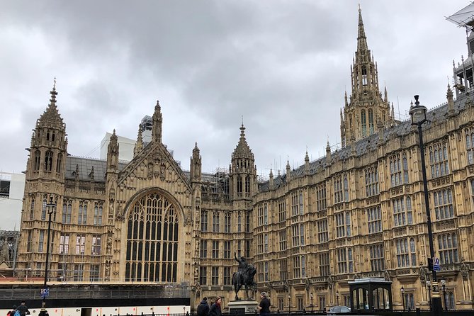 London Highlights Private Car Tour - Meeting and Pickup