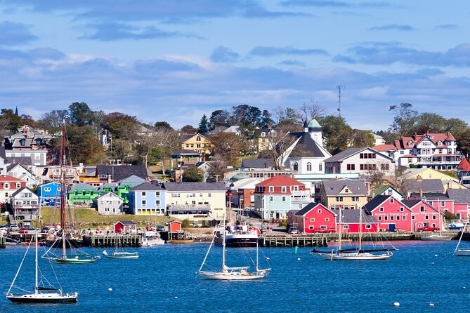 Lunenburg Small Group Express From Halifax Lobster Roll Lunch - Scenic Drive to Lunenburg