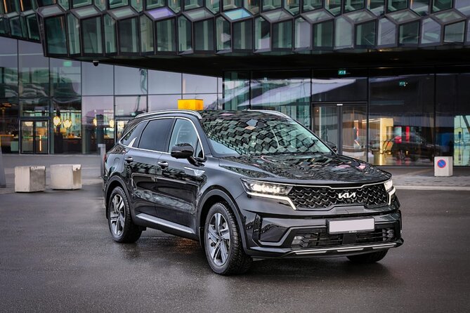 Luxury Private Transfer From Reykjavik to Keflavik Airport - Cancellation Policy and Weather Conditions