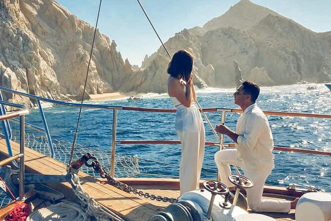 Luxury Sunset Sailboat, Gourmet Dinner and Open Premium Bar. Los Cabos - Meeting, Pickup, and Start Time