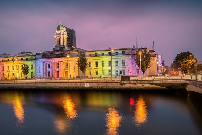 Majestic Walking Christmas Tour in Cork - Enchanting Christmas Markets