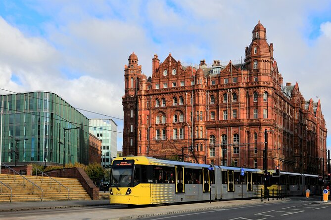 Manchester Scavenger Hunt and Best Landmarks Self-Guided Tour - Meeting and Pickup