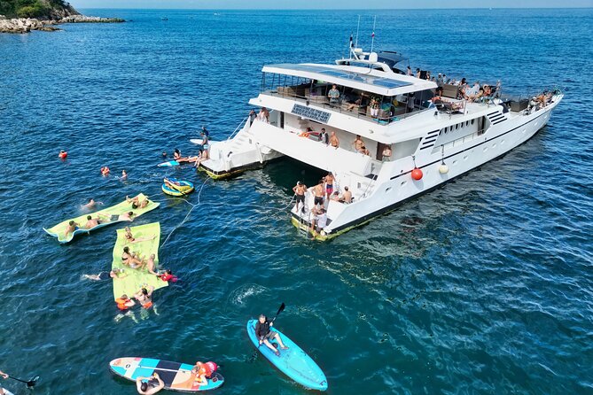 Mega Yacht All-Inclusive Private Boat Tour - Date and Travelers