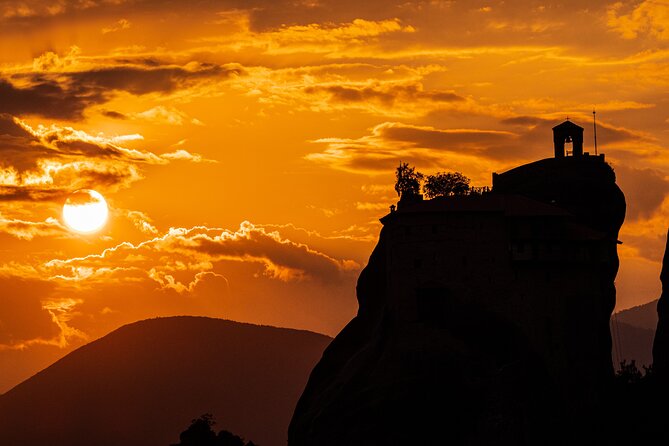 Meteora Sunset Sightseeing Tour With Hotel Pick up - Questions and Help Center