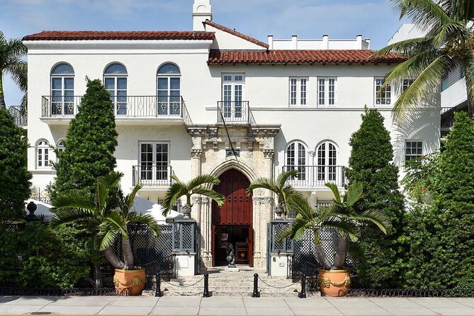 Miami Beach Art Deco, History & Crime Non-Touristy Bike Tour - Itinerary and Highlights