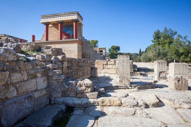 Minoan Crete: Knossos Palace, Winery Visit and Lunch at Archanes - Wine Tasting at a Local Winery