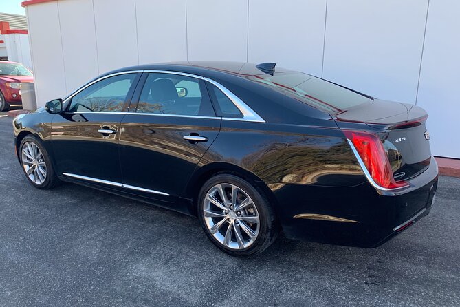 Mont-Tremblant to Montreal Airport Private Transfer - Sedan 3 Passengers Maximum - Whats Included and Meeting Points