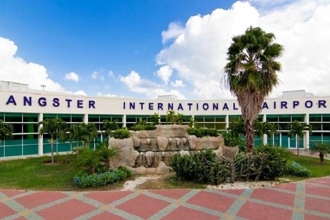 Montego Bay Airport (MBJ) Transportation One-Way or Round-Trip to Hotels - Friendly and Respectful Service