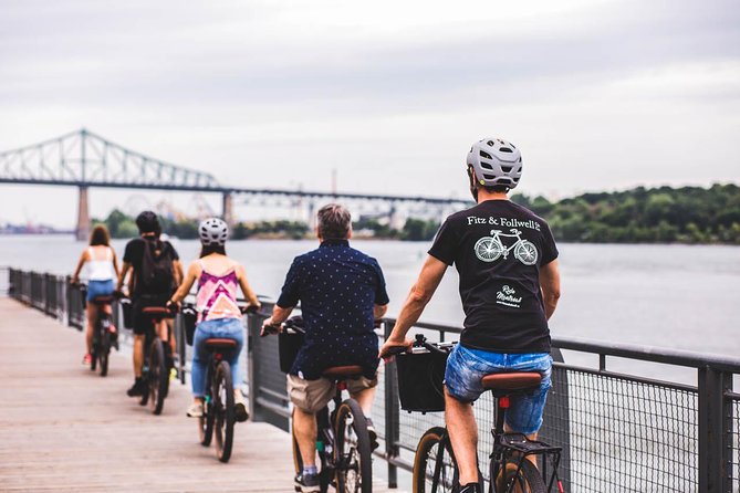 Montreal Highlights Bike Tour: Downtown, Old Montreal, Waterfront - Meeting Point and Bike Fitting