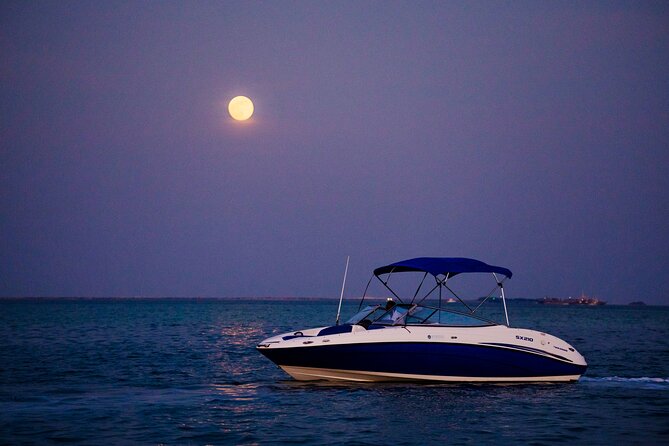 Moonlight Boat Cruise With Drinks - Inclusions