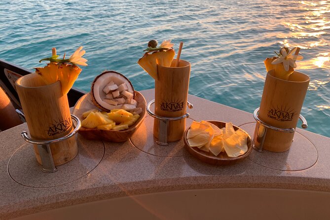 Moorea Sunset Boat Tour - Inclusions in the Tour Package