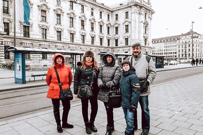 Munich Food Tour & Food Market With German Delicacies - Tasting Authentic German Delicacies