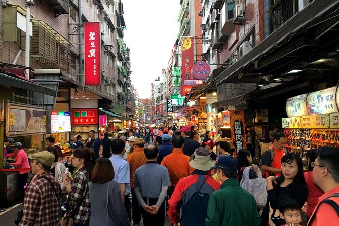 N103 Yehliu Jinshan Sanzhi Freshwater Day Tour (10h) - Pickup and Drop-off Details