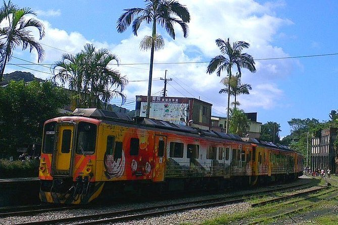 N104 Cat Empty Deep Pit Jingtong Pingxi Line Train Day Tour (10h) - Meeting and Pickup Details