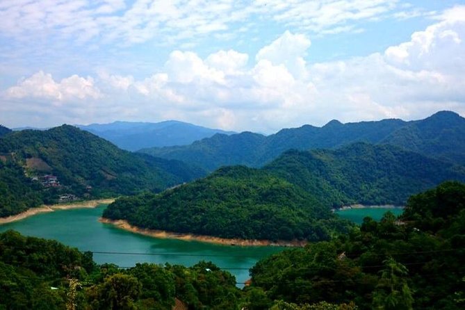 N116 Shijiu Old Street Qiandao Lake Secret World Gossip Tea Garden Day Tour (10h) - Meeting and Pickup Details