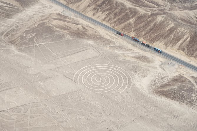 Nazca Lines Full Day Trip From Lima - Flight Experience