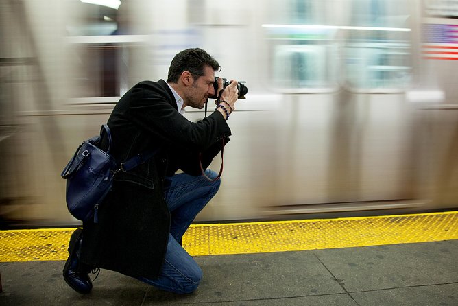 New York Icon Photography Tour Led by a Local Photographer - Meeting Point and Accessibility