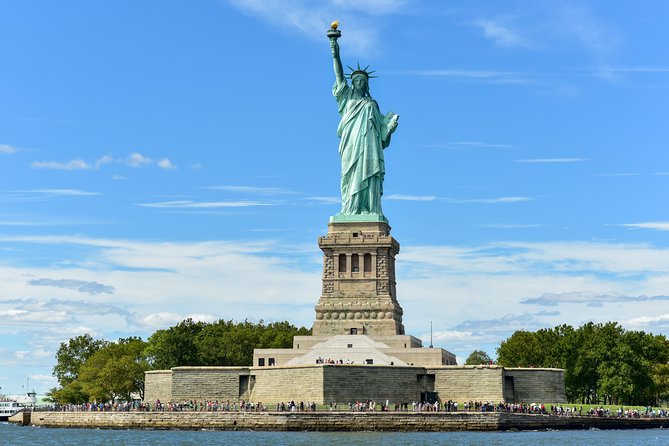 New York Private Boat Charter (Up to 6 Passengers) - Whats Included in the Charter Package