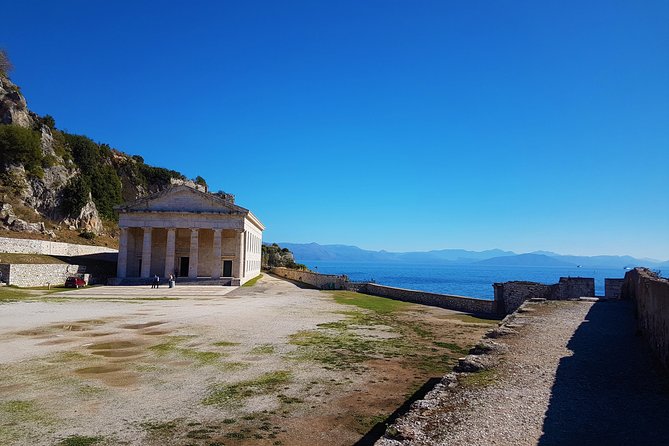Old Town Corfu Shopping - Best Places to Eat and Drink in Old Town Corfu