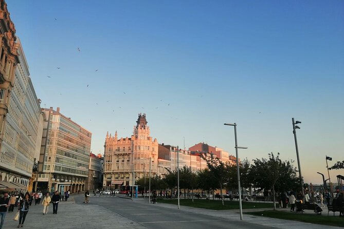 Old Town Tour of a Coruña. - Traveler Reviews: 5.0 Rating, Positive Feedback