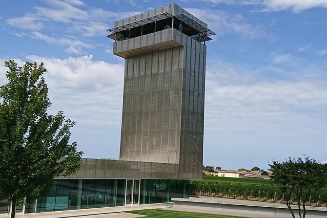 On the Medoc Castle Route on a Full Day Private Tour (Premium Sedan) - Group Size and Privacy