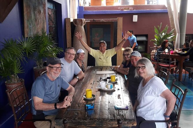ONE WAY Cabo Airport Private Van to Cabo Resorts AREA up to 6 - Exclusive and Stress-Free Transportation