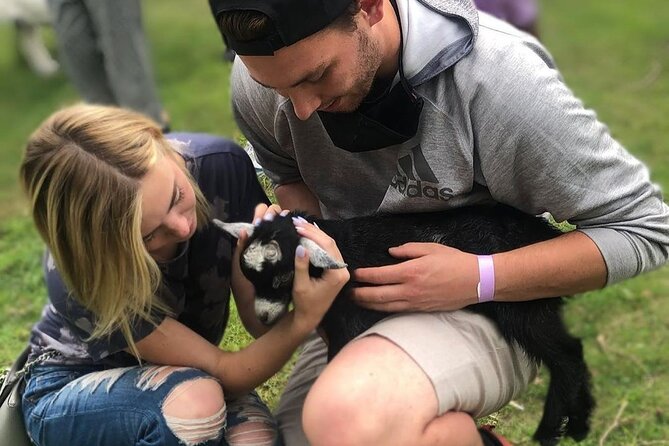 Ontario: Goat Meet-and-Greet Family-Friendly Farm Experience - Free Time Exploration