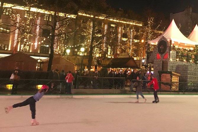 Oslo: Private Christmas Market Walking Tour - Experience the Christmas Spirit