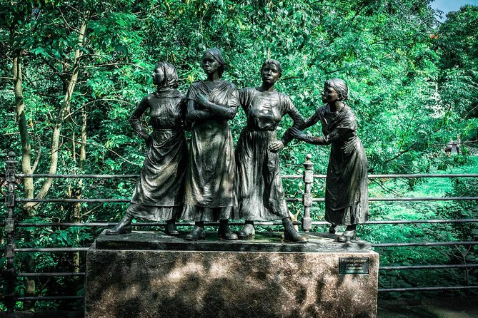 Oslo & Vigeland Park Private Walking Tour - Inclusions and Whats Provided