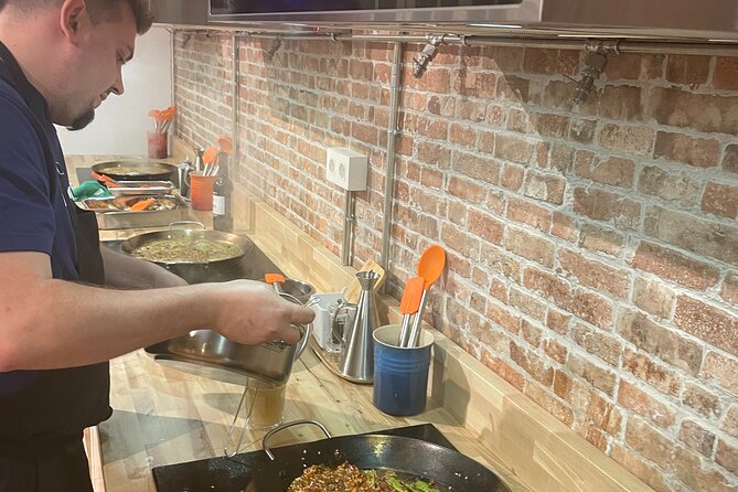 Paella Cooking Class (with Basque Sangria) in Bilbao - Reviews and Ratings