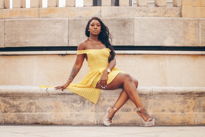 Photographer and Professional Photoshoot in Marseille - Start Time and Opening Hours