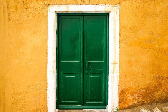 Photography Workshop & Tour in Corfu Old Town - Exploring Corfu Old Town