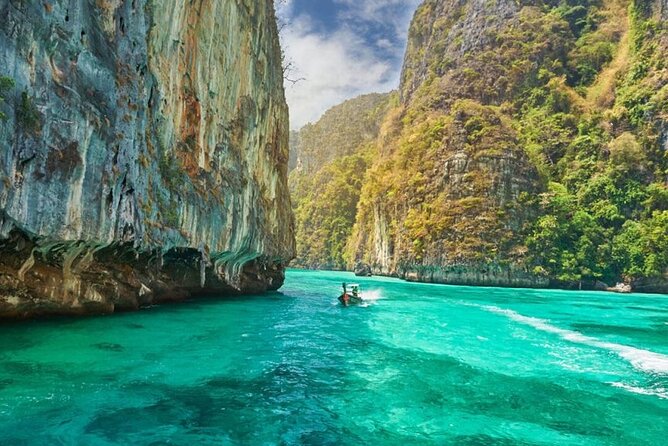 Phuket - 4 Phi Phi Islands 9 Points Snorkel Canoe Paddle Board by Speed Boat - Snorkeling Locations