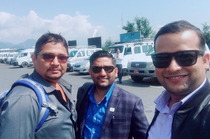 Pokhara Airport To Hotel in Lakeside Shuttle Service or Vv - Tips for Choosing the Best Shuttle Service for Airport-Hotel Transfer