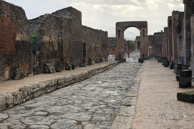 Pompeii and Herculaneum Private Tour With Pick up and Wine Tasting - Pickup and Cancellation Policy