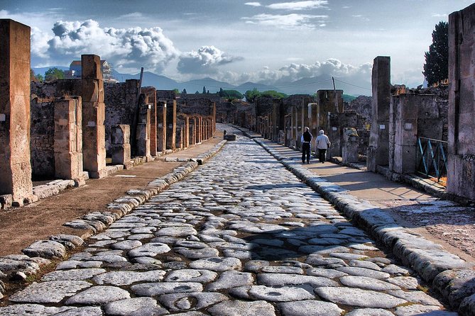 Pompeii Ruins & Wine Tasting With Lunch on Vesuvius With Private Transfer - Tour Duration and Pickup Locations