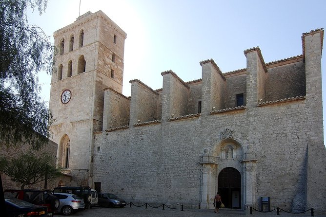 Private 4-Hour Walking Tour of Ibiza With Official Tour Guide - Cancellation Policy