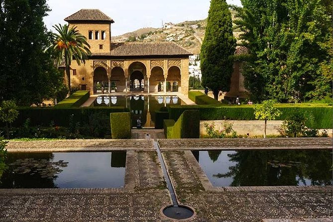 Private Almeria Shore Excursions to the Alhambra Palace - Meeting and Pickup
