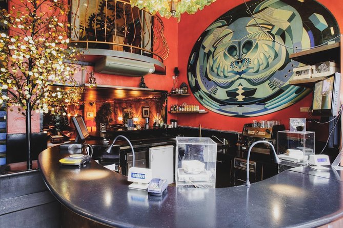 Private Amsterdam Red Light District and Coffee Shop Tour With Expert Guide - Coffee Shop Tour
