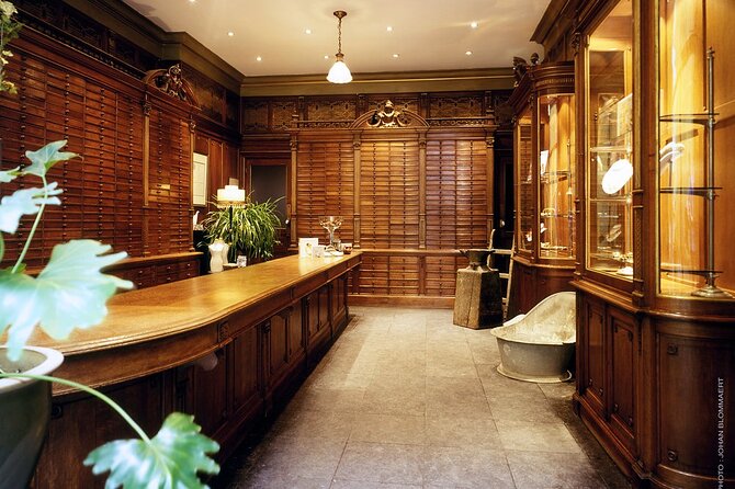 Private Antwerps Diamonds and Jewellery Old City Center Historic Tour - Meeting and Pickup Details