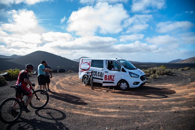 Private Bike Tour Among Volcanoes in Lanzarote - Tour Itinerary